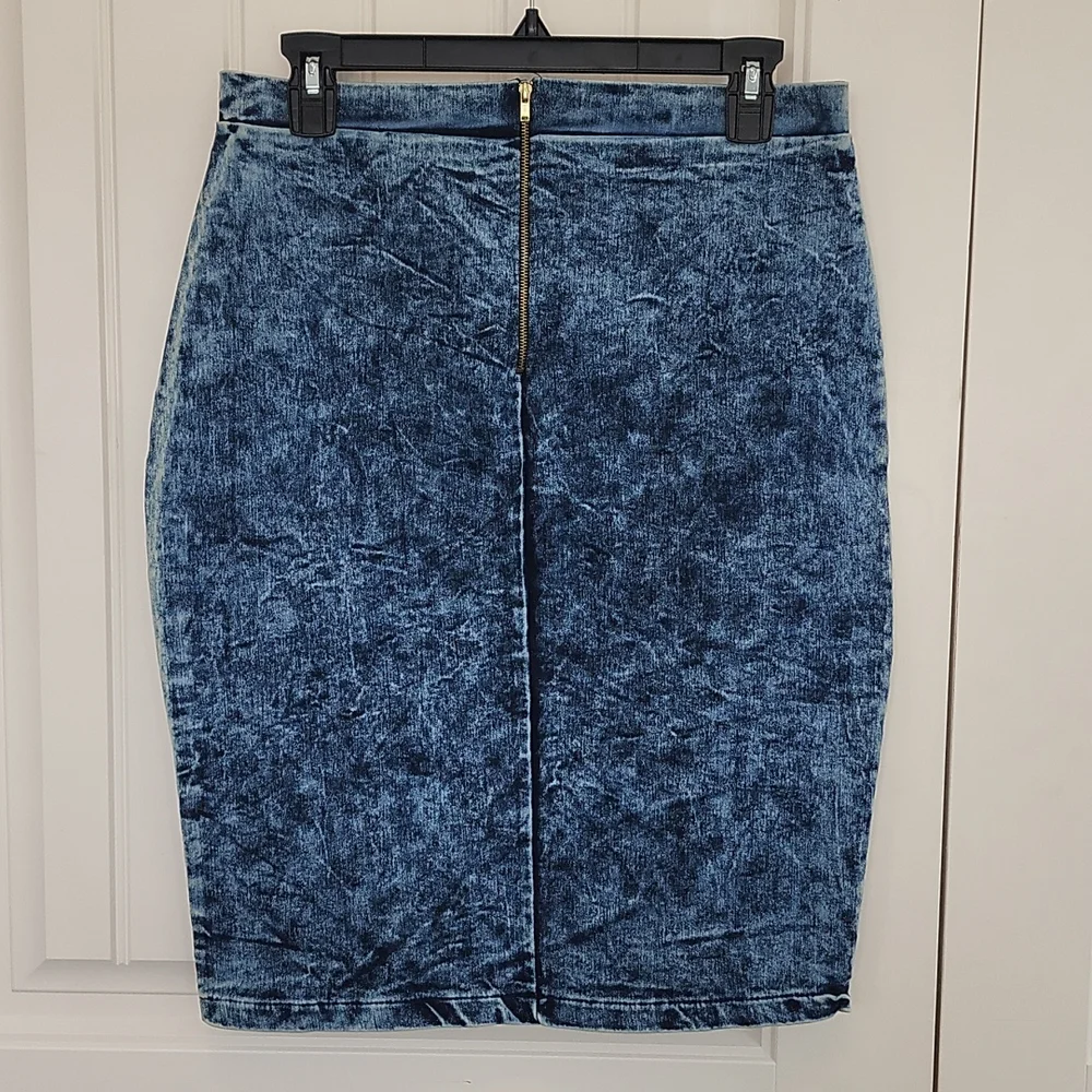 Women jeans skirt - Picture 2 of 5